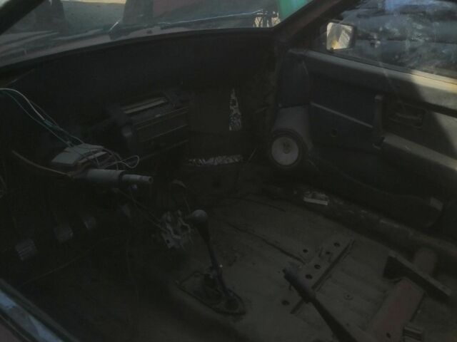 Красный ВАЗ 2108, объемом двигателя 1.3 л и пробегом 100 тыс. км за 550 $, фото 2 на Automoto.ua