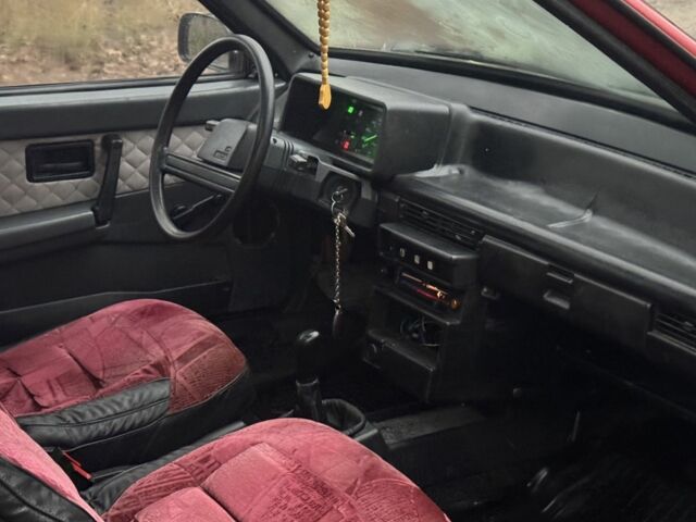 Красный ВАЗ 2108, объемом двигателя 1.5 л и пробегом 77 тыс. км за 700 $, фото 11 на Automoto.ua