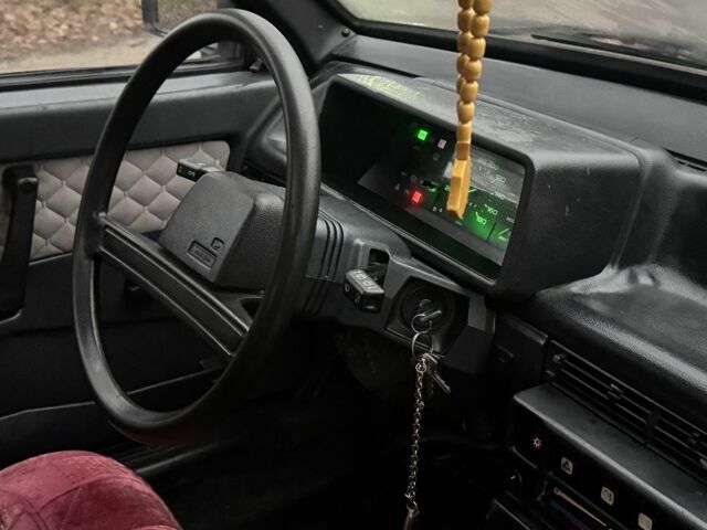 Красный ВАЗ 2108, объемом двигателя 1.5 л и пробегом 77 тыс. км за 700 $, фото 12 на Automoto.ua