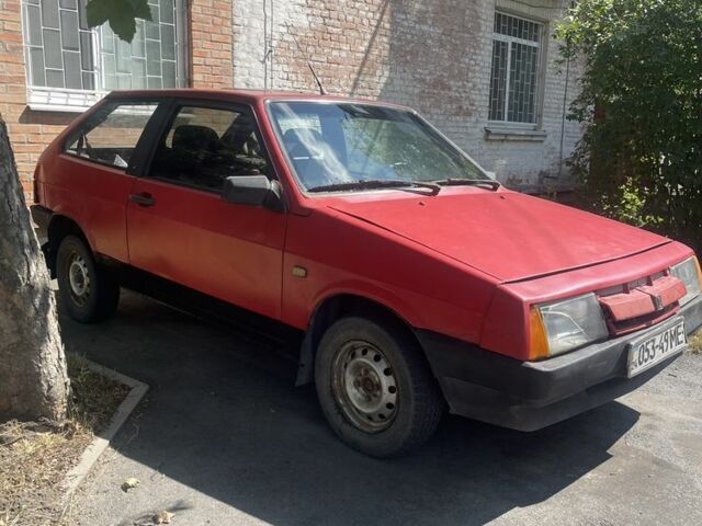 Красный ВАЗ 2108, объемом двигателя 1.3 л и пробегом 200 тыс. км за 700 $, фото 1 на Automoto.ua