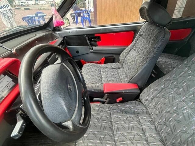 Красный ВАЗ 2108, объемом двигателя 1.5 л и пробегом 78 тыс. км за 839 $, фото 3 на Automoto.ua