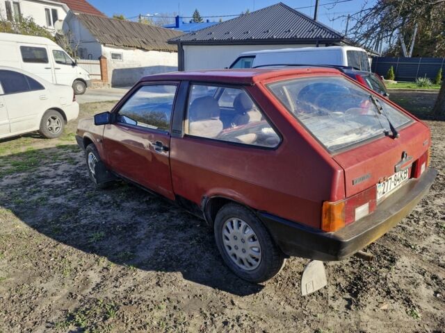 Красный ВАЗ 2108, объемом двигателя 1 л и пробегом 321 тыс. км за 550 $, фото 1 на Automoto.ua