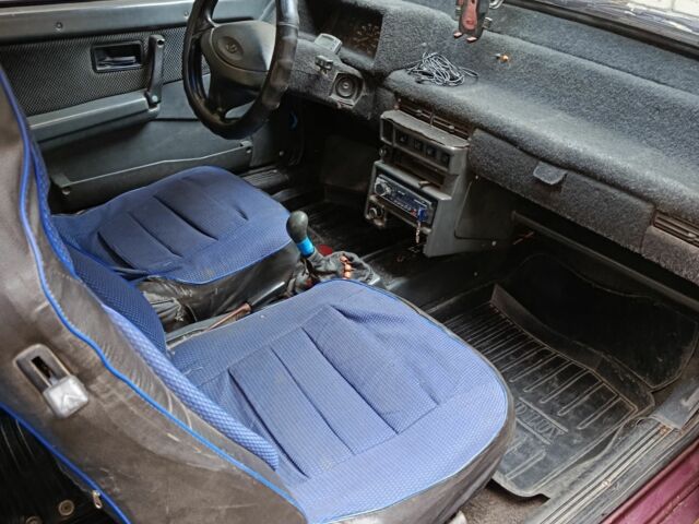 Червоний ВАЗ 2108, об'ємом двигуна 1 л та пробігом 170 тис. км за 1187 $, фото 6 на Automoto.ua