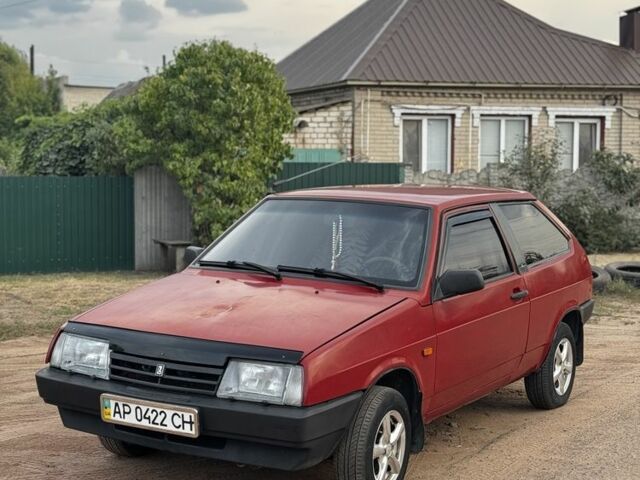 Красный ВАЗ 2108, объемом двигателя 1.5 л и пробегом 100 тыс. км за 1300 $, фото 2 на Automoto.ua