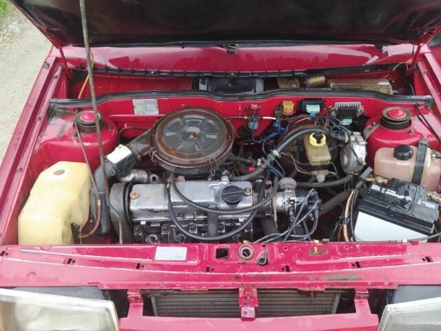 Красный ВАЗ 2108, объемом двигателя 0.12 л и пробегом 300 тыс. км за 750 $, фото 7 на Automoto.ua