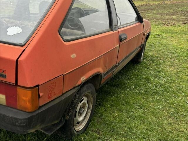 Красный ВАЗ 2108, объемом двигателя 1.5 л и пробегом 120 тыс. км за 950 $, фото 4 на Automoto.ua
