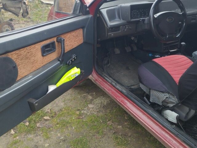 Червоний ВАЗ 2108, об'ємом двигуна 1 л та пробігом 2 тис. км за 1500 $, фото 2 на Automoto.ua