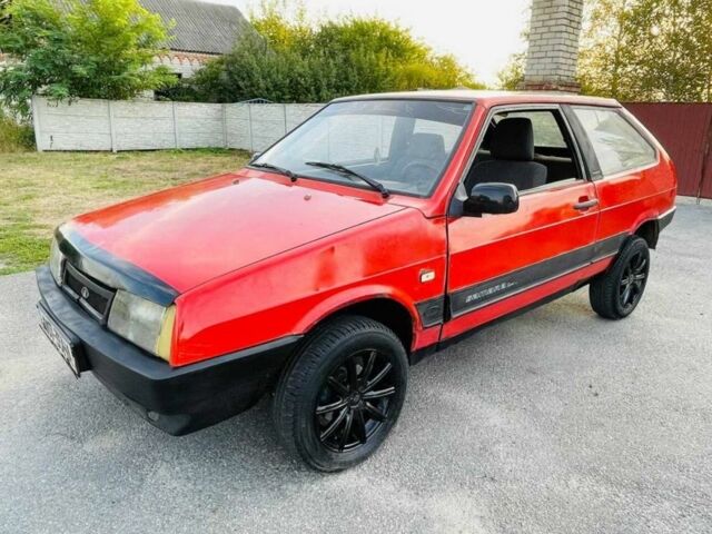 Красный ВАЗ 2108, объемом двигателя 5.5 л и пробегом 3 тыс. км за 355 $, фото 2 на Automoto.ua