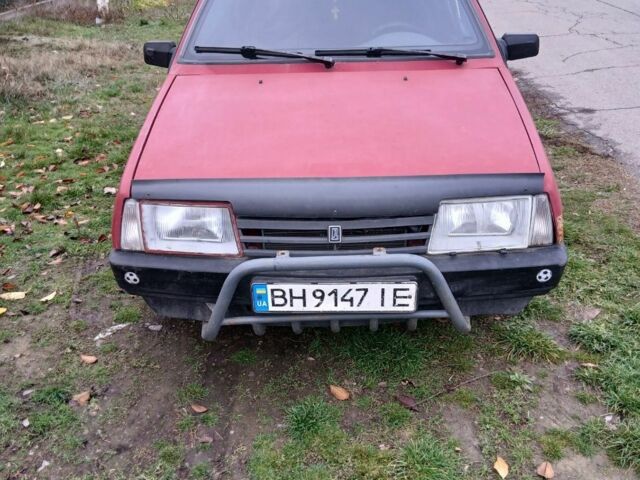 Красный ВАЗ 2108, объемом двигателя 1.5 л и пробегом 99 тыс. км за 650 $, фото 4 на Automoto.ua