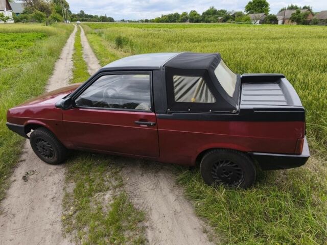 ВАЗ 2108 1991 в Радомышле на Automoto.ua Красный ВАЗ 2108, объемом двигателя 0 л и пробегом 55 тыс. км за 1550 $, фото 3 на Automoto.ua