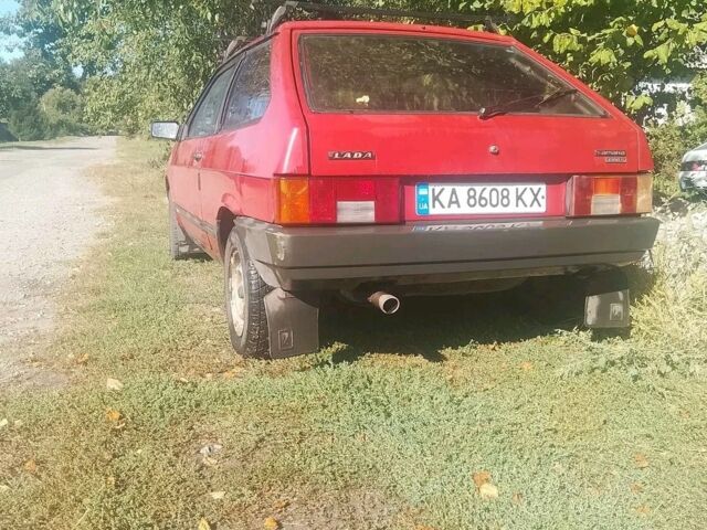 Красный ВАЗ 2108, объемом двигателя 1.1 л и пробегом 195 тыс. км за 590 $, фото 3 на Automoto.ua