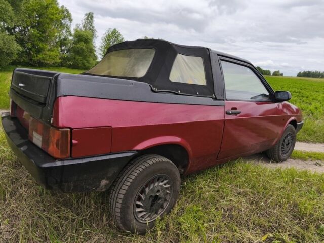 ВАЗ 2108 1991 в Радомышле на Automoto.ua Красный ВАЗ 2108, объемом двигателя 0 л и пробегом 55 тыс. км за 1550 $, фото 5 на Automoto.ua