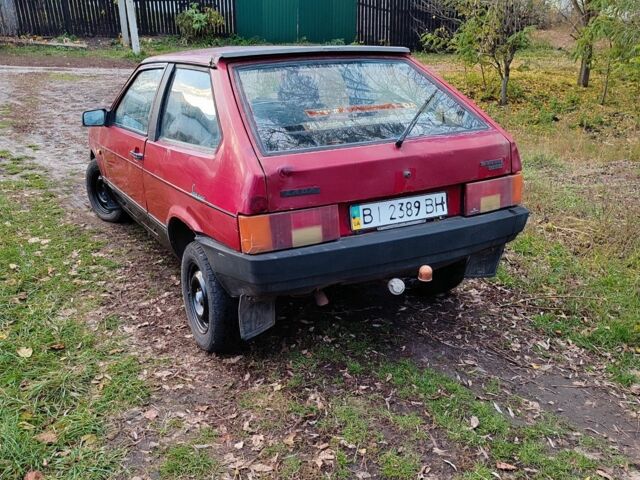 Красный ВАЗ 2108, объемом двигателя 0 л и пробегом 100 тыс. км за 572 $, фото 3 на Automoto.ua