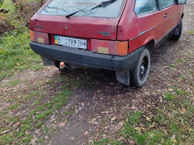 Красный ВАЗ 2108, объемом двигателя 0 л и пробегом 100 тыс. км за 572 $, фото 2 на Automoto.ua