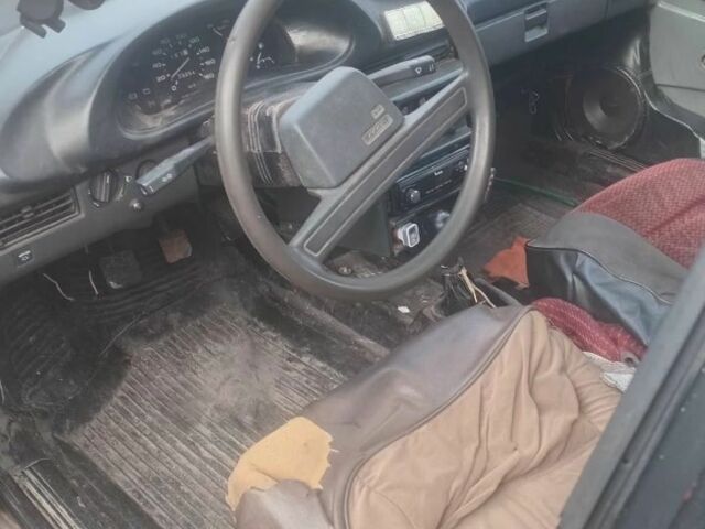 Красный ВАЗ 2108, объемом двигателя 0 л и пробегом 393 тыс. км за 400 $, фото 3 на Automoto.ua