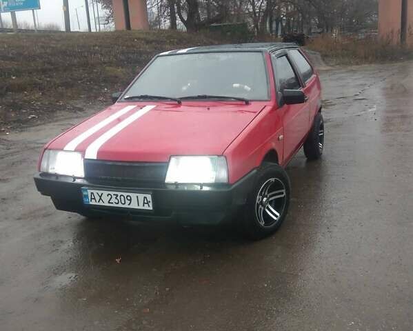 Красный ВАЗ 2108, объемом двигателя 1.5 л и пробегом 100 тыс. км за 1400 $, фото 5 на Automoto.ua