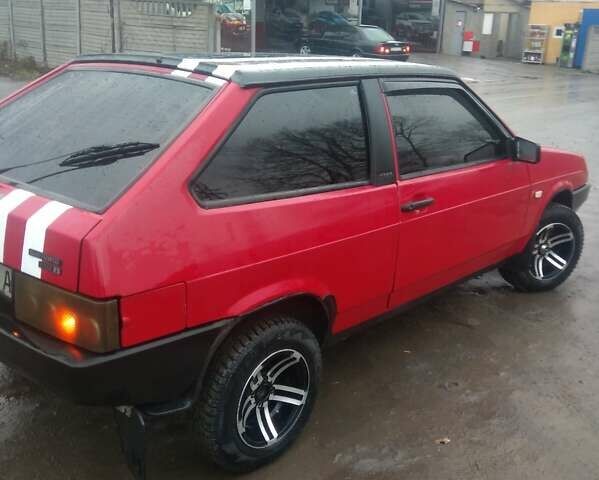 Красный ВАЗ 2108, объемом двигателя 1.5 л и пробегом 100 тыс. км за 1400 $, фото 1 на Automoto.ua