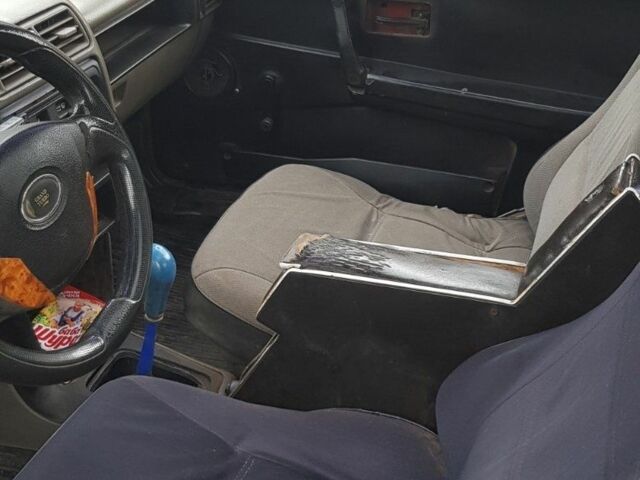 Красный ВАЗ 2108, объемом двигателя 0 л и пробегом 333 тыс. км за 624 $, фото 5 на Automoto.ua