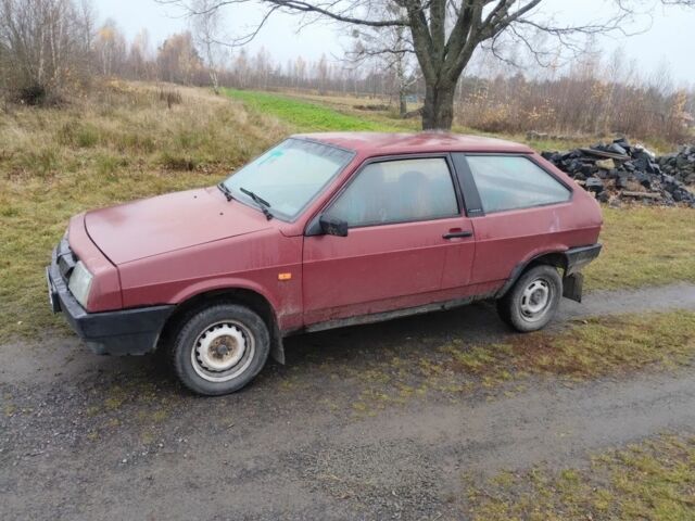 Красный ВАЗ 2108, объемом двигателя 1.5 л и пробегом 150 тыс. км за 477 $, фото 4 на Automoto.ua