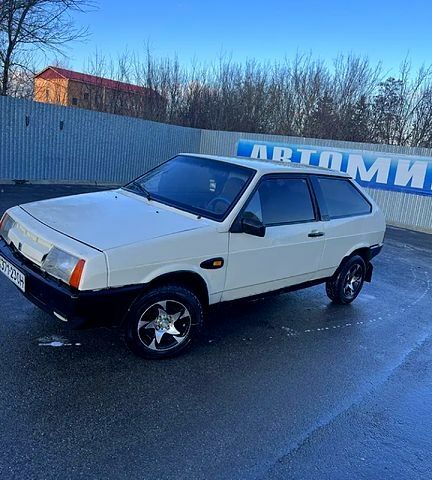 ВАЗ 2108, объемом двигателя 1.5 л и пробегом 300 тыс. км за 950 $, фото 2 на Automoto.ua