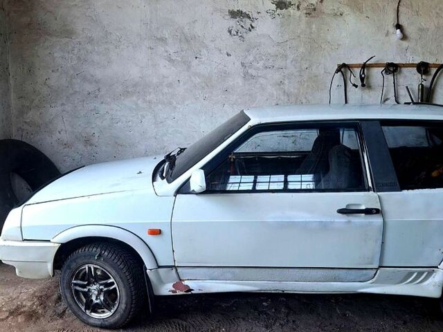 ВАЗ 2108, объемом двигателя 1.5 л и пробегом 250 тыс. км за 500 $, фото 4 на Automoto.ua