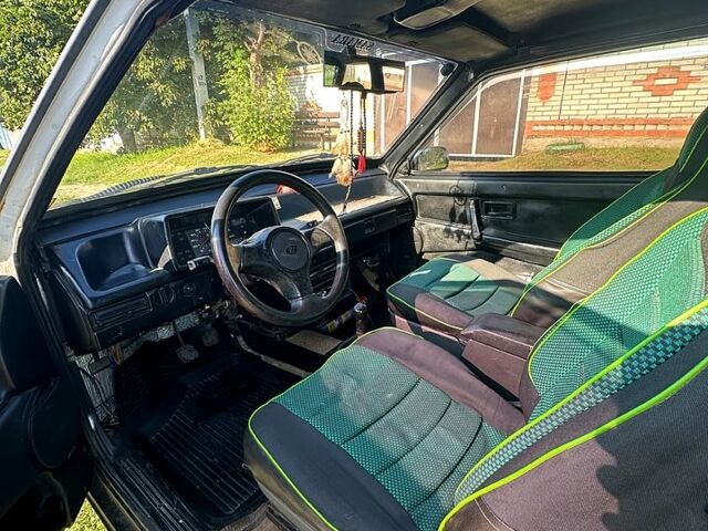 ВАЗ 2108, объемом двигателя 1.5 л и пробегом 200 тыс. км за 900 $, фото 4 на Automoto.ua