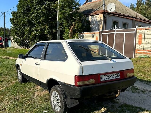 ВАЗ 2108, объемом двигателя 1.5 л и пробегом 200 тыс. км за 900 $, фото 2 на Automoto.ua