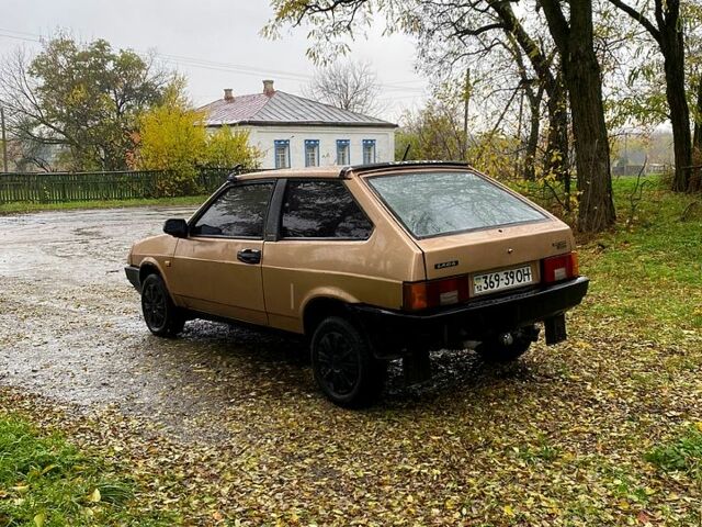 ВАЗ 2108 1989 у Миргороде на Automoto.ua ВАЗ 2108, об'ємом двигуна 1.3 л та пробігом 200 тис. км за 1000 $, фото 4 на Automoto.ua