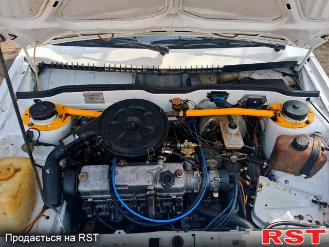 ВАЗ 2108, объемом двигателя 1.5 л и пробегом 123 тыс. км за 1500 $, фото 4 на Automoto.ua