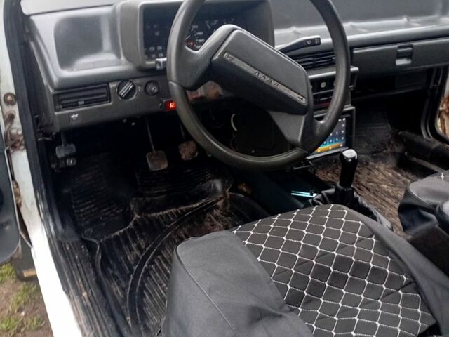 ВАЗ 2108, объемом двигателя 1.3 л и пробегом 300 тыс. км за 750 $, фото 4 на Automoto.ua