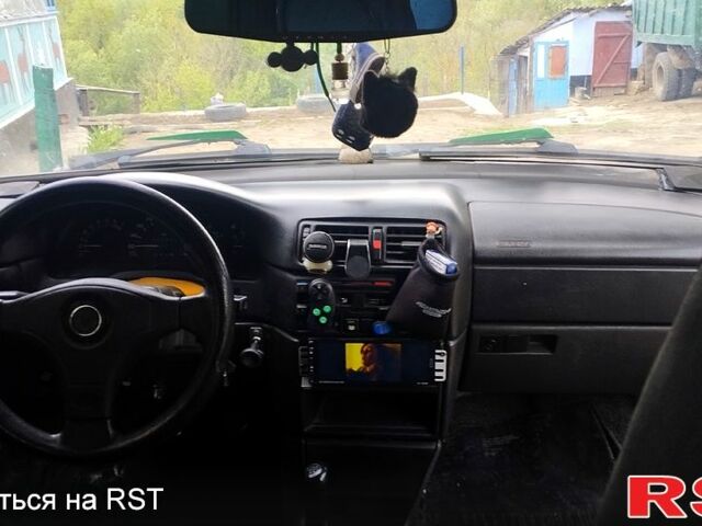 ВАЗ 2108, объемом двигателя 1.5 л и пробегом 211 тыс. км за 1500 $, фото 3 на Automoto.ua