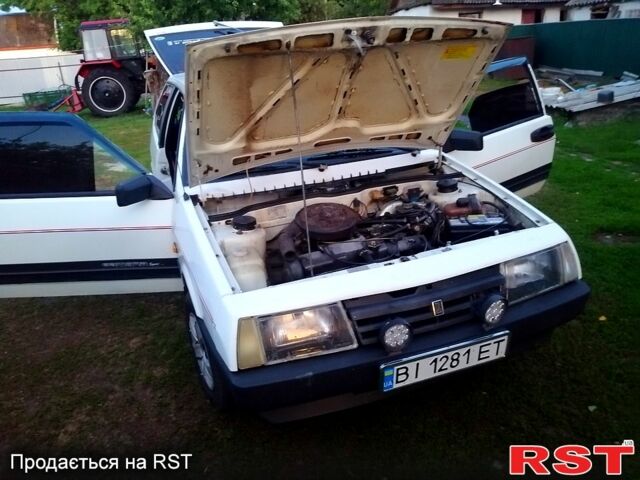 ВАЗ 2108, объемом двигателя 1.5 л и пробегом 0 тыс. км за 1000 $, фото 1 на Automoto.ua