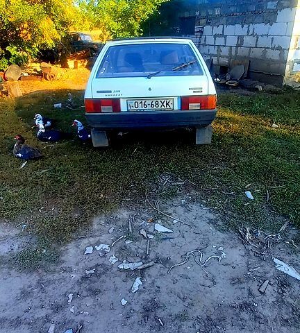 ВАЗ 2108, объемом двигателя 1.5 л и пробегом 100 тыс. км за 600 $, фото 1 на Automoto.ua