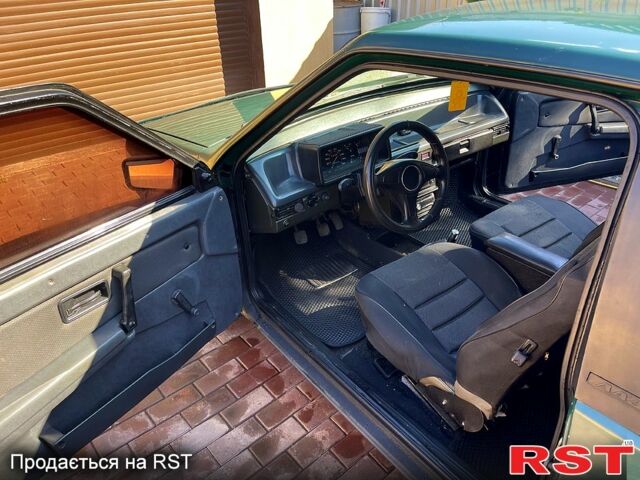 ВАЗ 2108, объемом двигателя 1.5 л и пробегом 0 тыс. км за 1000 $, фото 2 на Automoto.ua