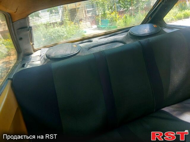 Желтый ВАЗ 2108, объемом двигателя 1.5 л и пробегом 98 тыс. км за 700 $, фото 3 на Automoto.ua