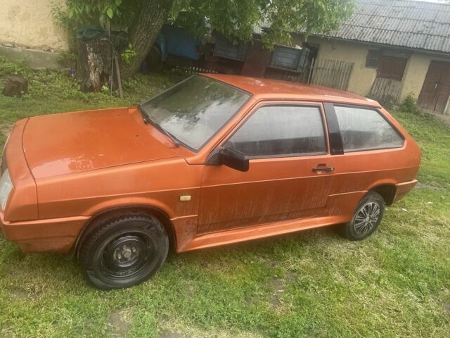 Желтый ВАЗ 2108, объемом двигателя 1.5 л и пробегом 3 тыс. км за 625 $, фото 3 на Automoto.ua