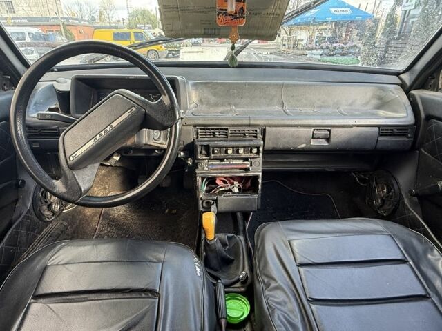 Желтый ВАЗ 2108, объемом двигателя 1.6 л и пробегом 3 тыс. км за 956 $, фото 3 на Automoto.ua