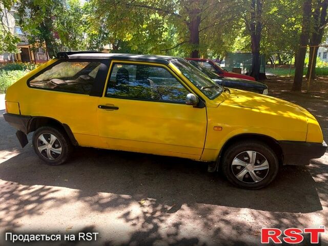 Желтый ВАЗ 2108, объемом двигателя 1.5 л и пробегом 98 тыс. км за 700 $, фото 7 на Automoto.ua