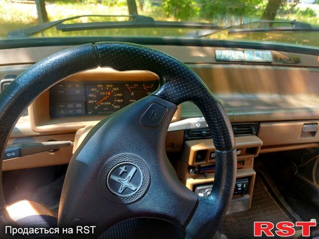 Желтый ВАЗ 2108, объемом двигателя 1.5 л и пробегом 98 тыс. км за 700 $, фото 1 на Automoto.ua