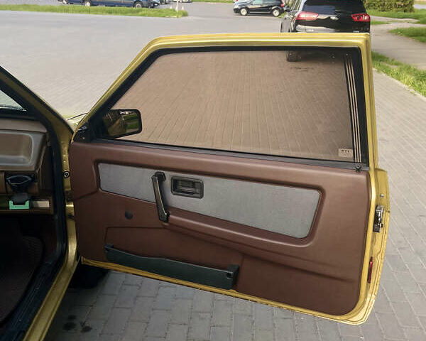 Желтый ВАЗ 2108, объемом двигателя 1.3 л и пробегом 100 тыс. км за 2180 $, фото 10 на Automoto.ua