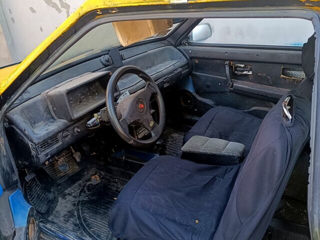 Желтый ВАЗ 2108, объемом двигателя 1.3 л и пробегом 0 тыс. км за 300 $, фото 1 на Automoto.ua