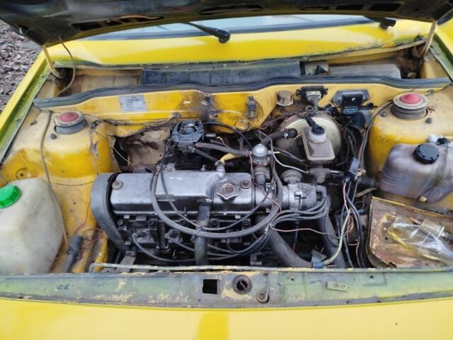 Желтый ВАЗ 2108, объемом двигателя 1.3 л и пробегом 100 тыс. км за 272 $, фото 5 на Automoto.ua