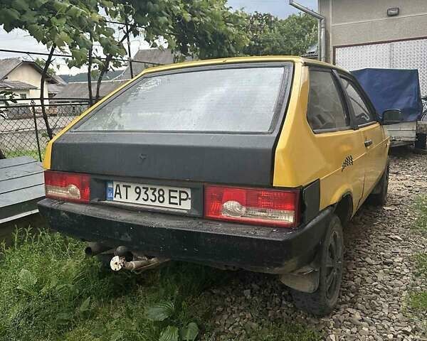 Желтый ВАЗ 2108, объемом двигателя 1.3 л и пробегом 300 тыс. км за 650 $, фото 1 на Automoto.ua