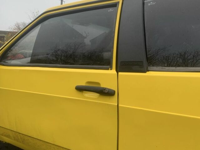 Желтый ВАЗ 2108, объемом двигателя 1.5 л и пробегом 100 тыс. км за 850 $, фото 4 на Automoto.ua