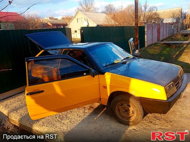 Желтый ВАЗ 2108, объемом двигателя 13 л и пробегом 323 тыс. км за 1000 $, фото 10 на Automoto.ua