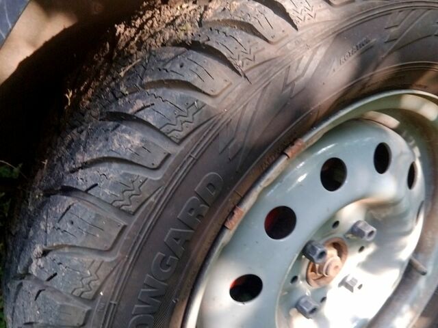 Жовтий ВАЗ 2108, об'ємом двигуна 1.3 л та пробігом 99 тис. км за 910 $, фото 5 на Automoto.ua