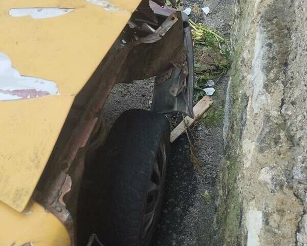ВАЗ 2108 1993 в Жмеренке на Automoto.ua Желтый ВАЗ 2108, объемом двигателя 1.5 л и пробегом 812 тыс. км за 413 $, фото 2 на Automoto.ua