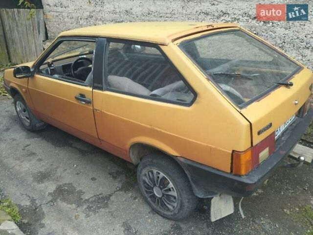 ВАЗ 2108 1993 в Жмеренке на Automoto.ua Желтый ВАЗ 2108, объемом двигателя 1.5 л и пробегом 812 тыс. км за 413 $, фото 4 на Automoto.ua