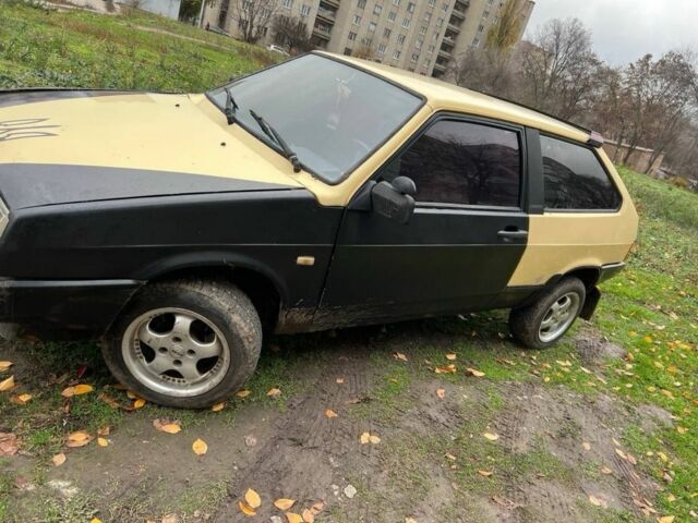 Желтый ВАЗ 2108, объемом двигателя 1.3 л и пробегом 67 тыс. км за 800 $, фото 1 на Automoto.ua