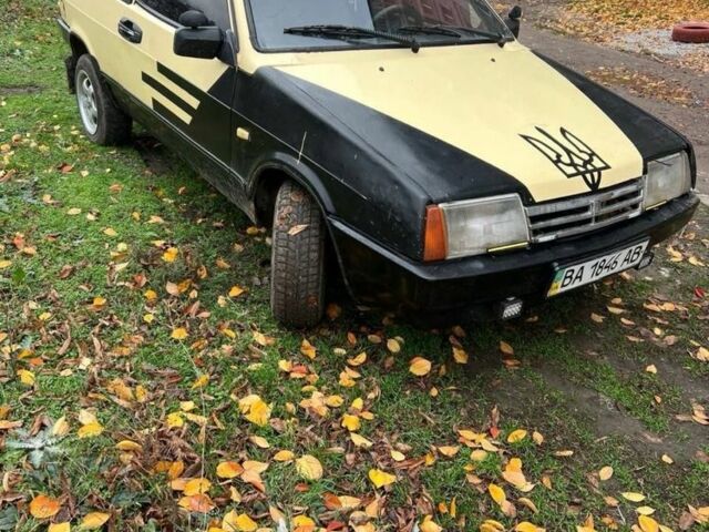 Желтый ВАЗ 2108, объемом двигателя 1.3 л и пробегом 67 тыс. км за 800 $, фото 4 на Automoto.ua